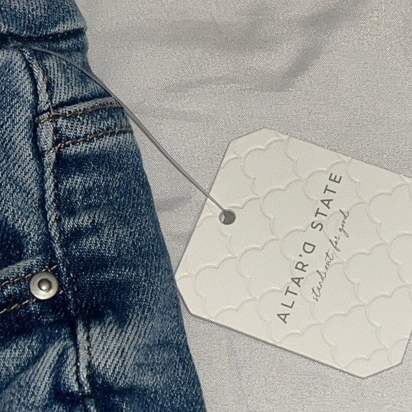 Altar’d State Women's Distressed Flare Jeans size 25 - Picture 10 of 12